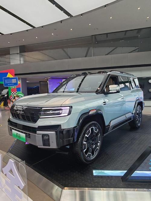 佛山132比亚迪方程豹硬派越野的爆款，英菲尼迪35周年与你共成长